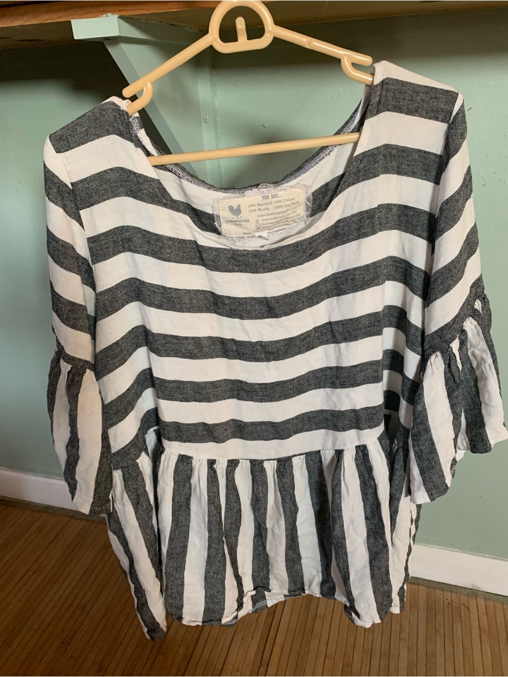 Lightweight Black and White shirt ruffles pleats size XL by Farmhouse Flocks